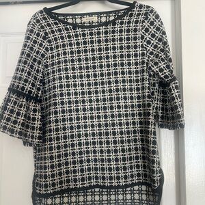 Max Studio Black and White Patterned Blouse